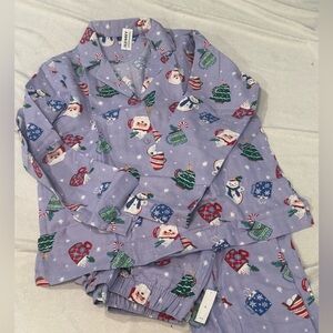 Festive women’s Pajamas Old Navy large tall